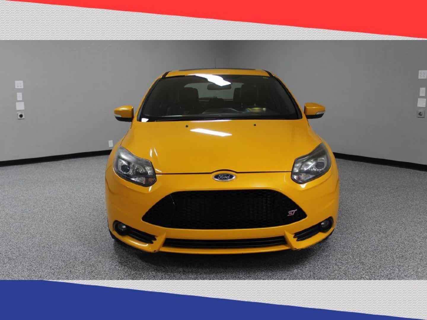 2013 Ford Focus ST Hatch (1FADP3L99DL) with an 2.0L L4 DOHC 16V engine, 6-Speed Automatic transmission, located at 5170 N La Cholla Blvd, Tucson, AZ, 85705, (520) 989-0282, 32.228245, -111.011742 - 2013 Ford Focus - Photo#8