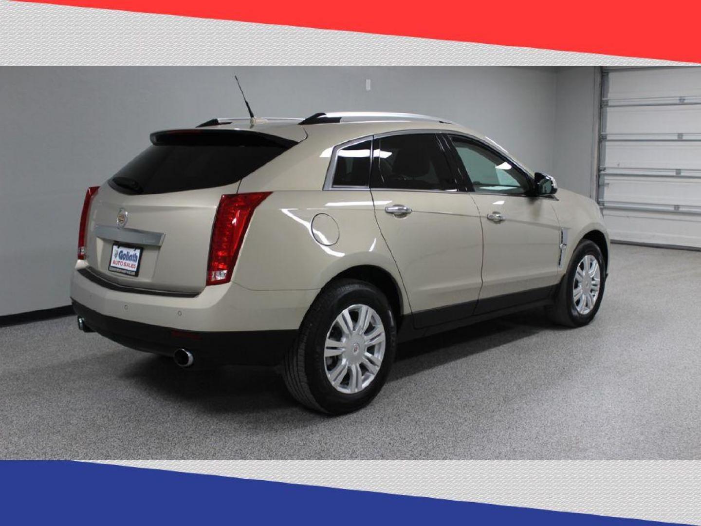 2011 Cadillac SRX Luxury Collection (3GYFNAEY0BS) with an 3.0L V6 DOHC 24V engine, 6-Speed Automatic transmission, located at 5170 N La Cholla Blvd, Tucson, AZ, 85705, (520) 989-0282, 32.228245, -111.011742 - 2011 Cadillac SRX - Photo#2