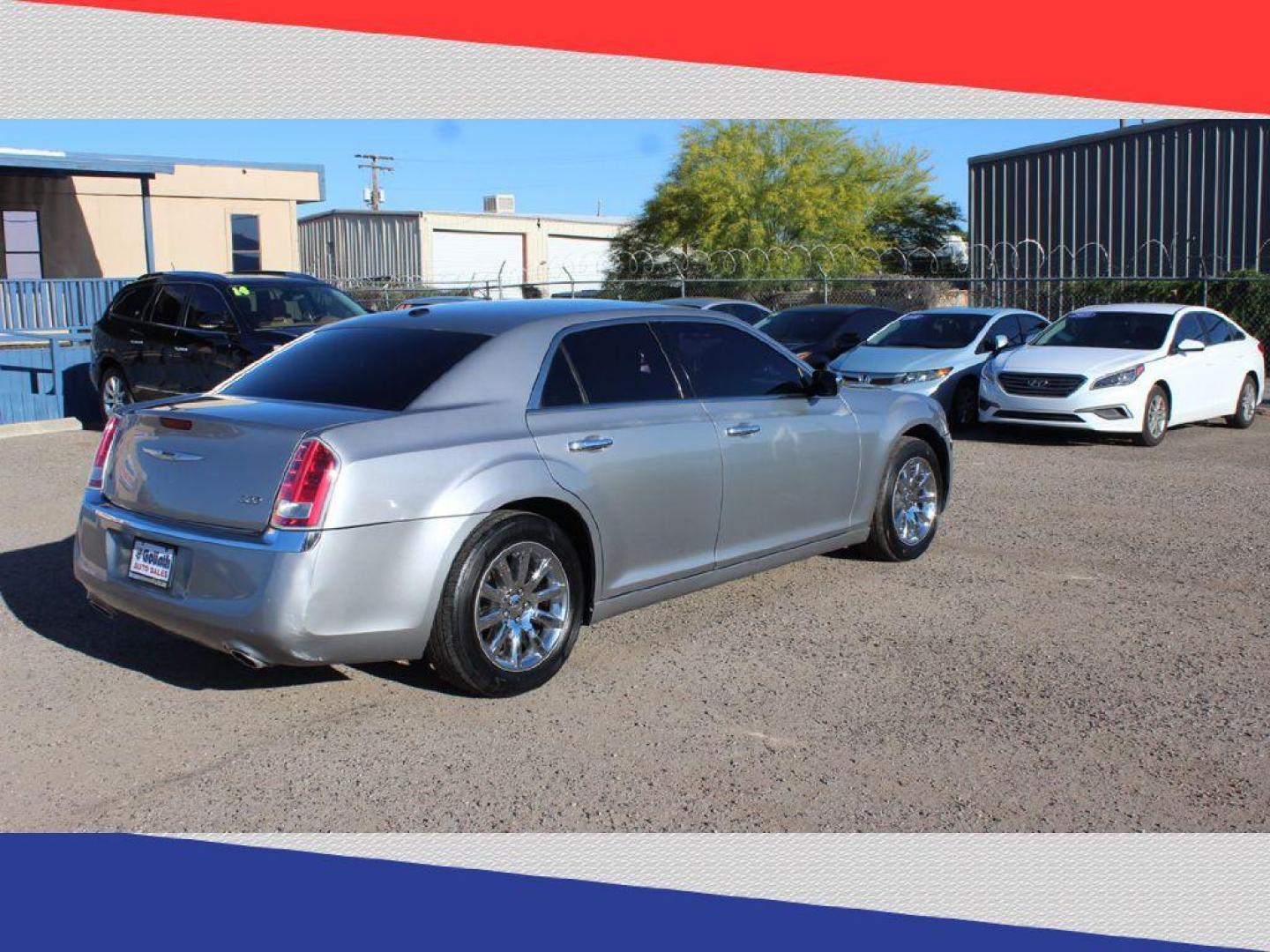 2011 Chrysler 300 Limited RWD (2C3CA5CG5BH) with an 3.6L V6 SOHC 24V engine, 5-Speed Automatic transmission, located at 5170 N La Cholla Blvd, Tucson, AZ, 85705, (520) 989-0282, 32.228245, -111.011742 - 2011 Chrysler 300 - Photo#3