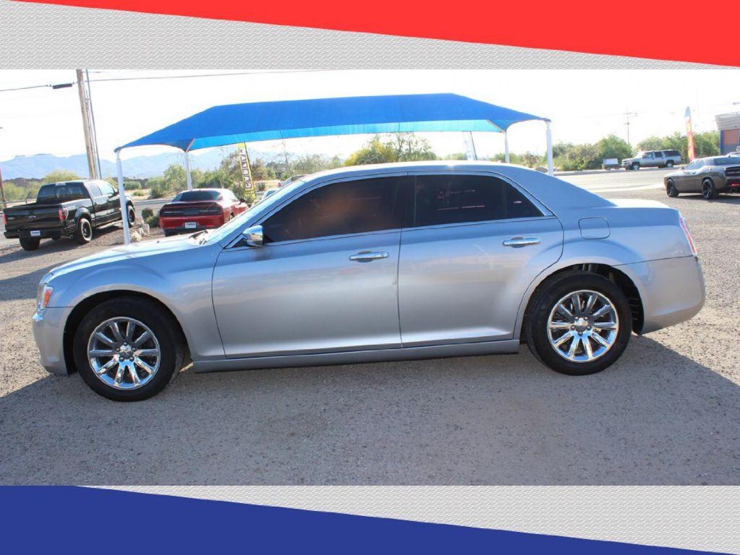 2011 Chrysler 300 Limited RWD (2C3CA5CG5BH) with an 3.6L V6 SOHC 24V engine, 5-Speed Automatic transmission, located at 5170 N La Cholla Blvd, Tucson, AZ, 85705, (520) 989-0282, 32.228245, -111.011742 - 2011 Chrysler 300 - Photo#6