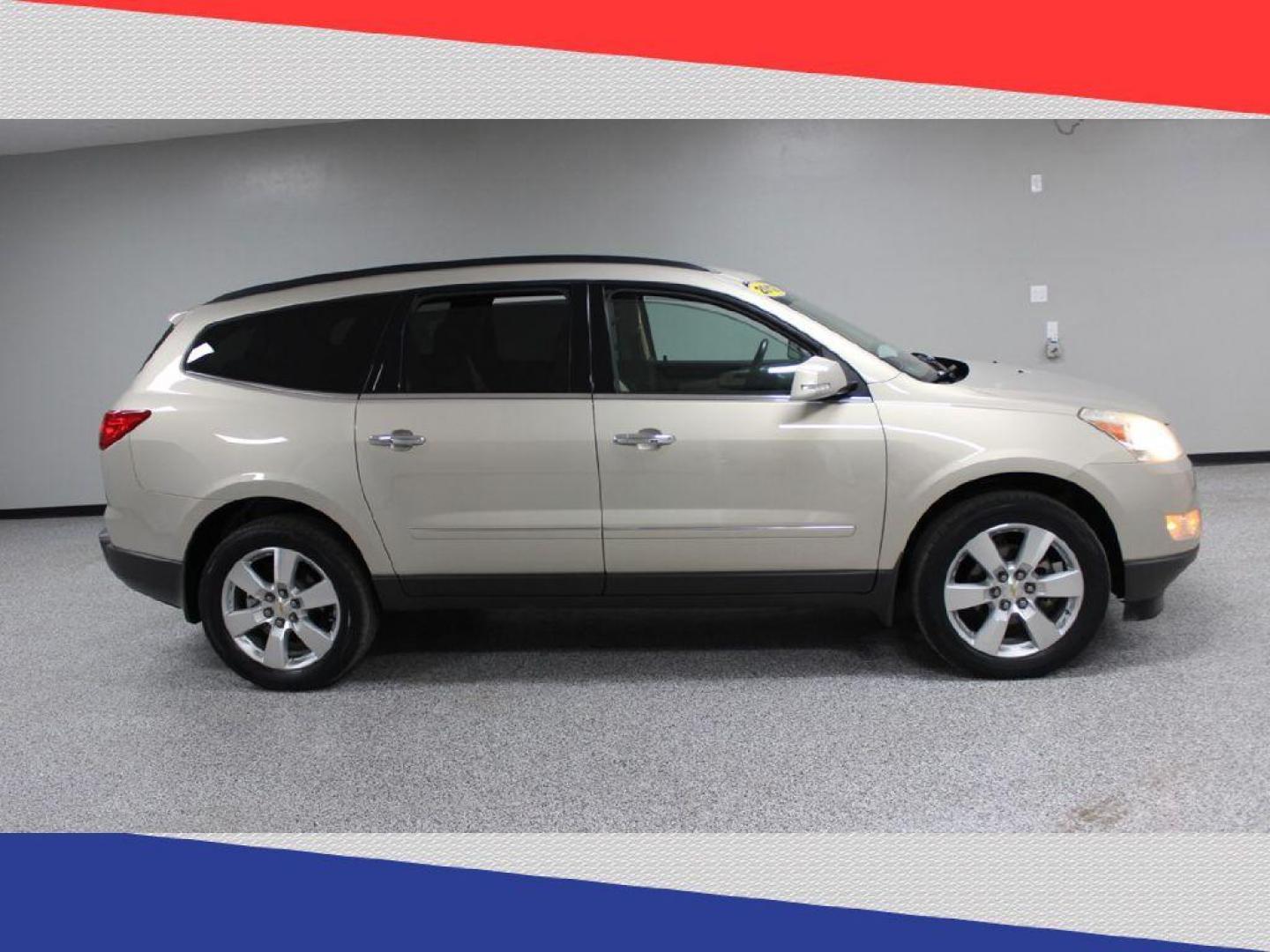 2012 Chevrolet Traverse LTZ FWD (1GNKRLED9CJ) with an 3.6L V6 DOHC 24V engine, 6-Speed Automatic transmission, located at 5170 N La Cholla Blvd, Tucson, AZ, 85705, (520) 989-0282, 32.228245, -111.011742 - 2012 Chevrolet Traverse - Photo#2