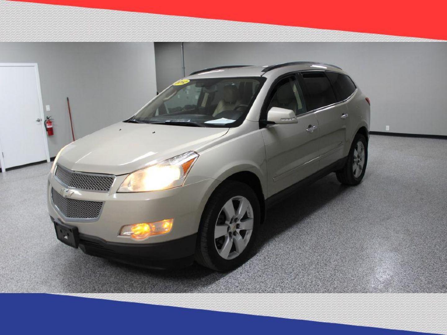 2012 Chevrolet Traverse LTZ FWD (1GNKRLED9CJ) with an 3.6L V6 DOHC 24V engine, 6-Speed Automatic transmission, located at 5170 N La Cholla Blvd, Tucson, AZ, 85705, (520) 989-0282, 32.228245, -111.011742 - 2012 Chevrolet Traverse - Photo#7