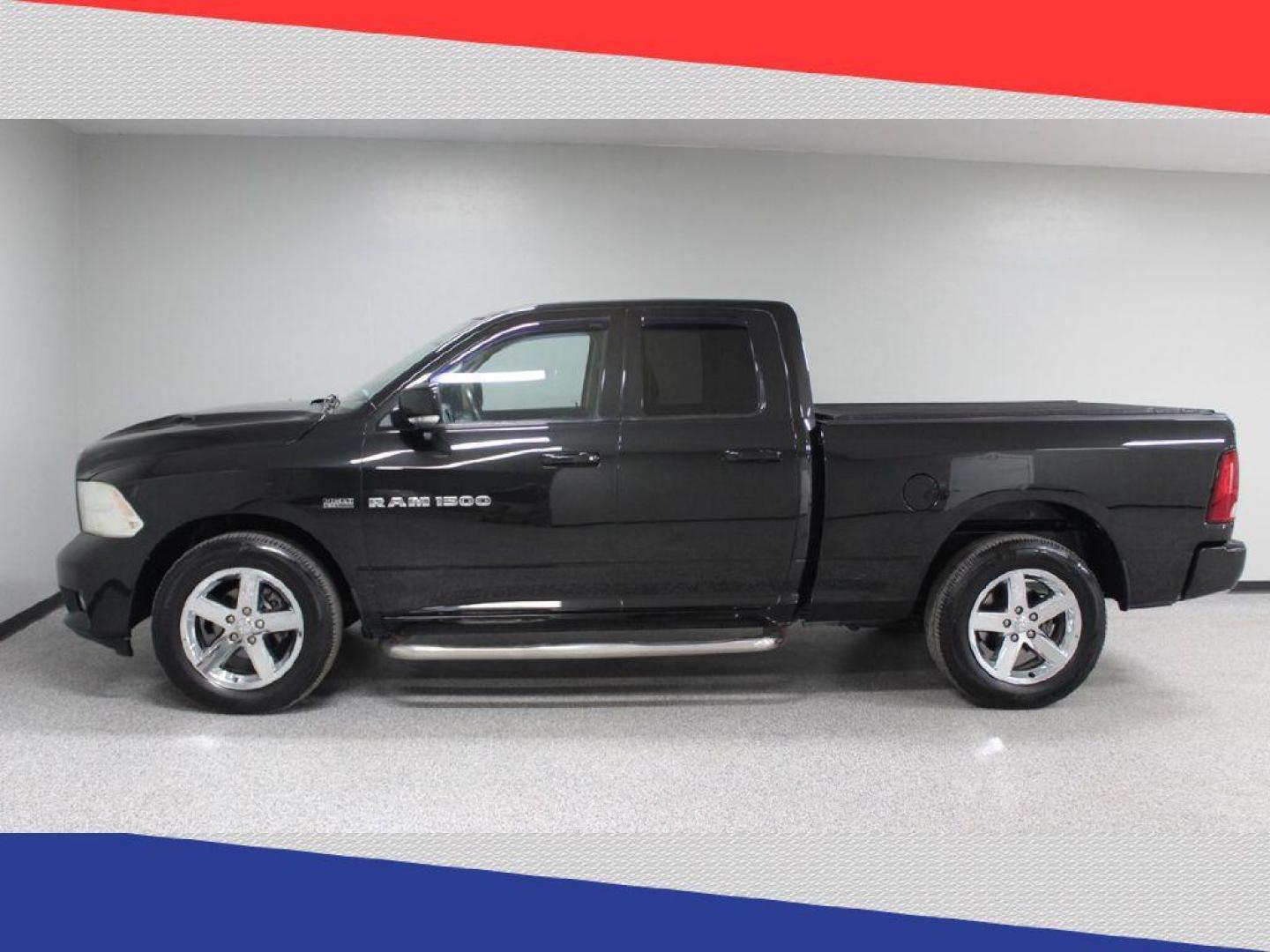 2011 Dodge Ram 1500 Sport Quad Cab 4WD (1D7RV1GT5BS) with an 5.7L V8 OHV 16V engine, 5-Speed Automatic transmission, located at 5170 N La Cholla Blvd, Tucson, AZ, 85705, (520) 989-0282, 32.228245, -111.011742 - 2011 Dodge Ram 1500 - Photo#6