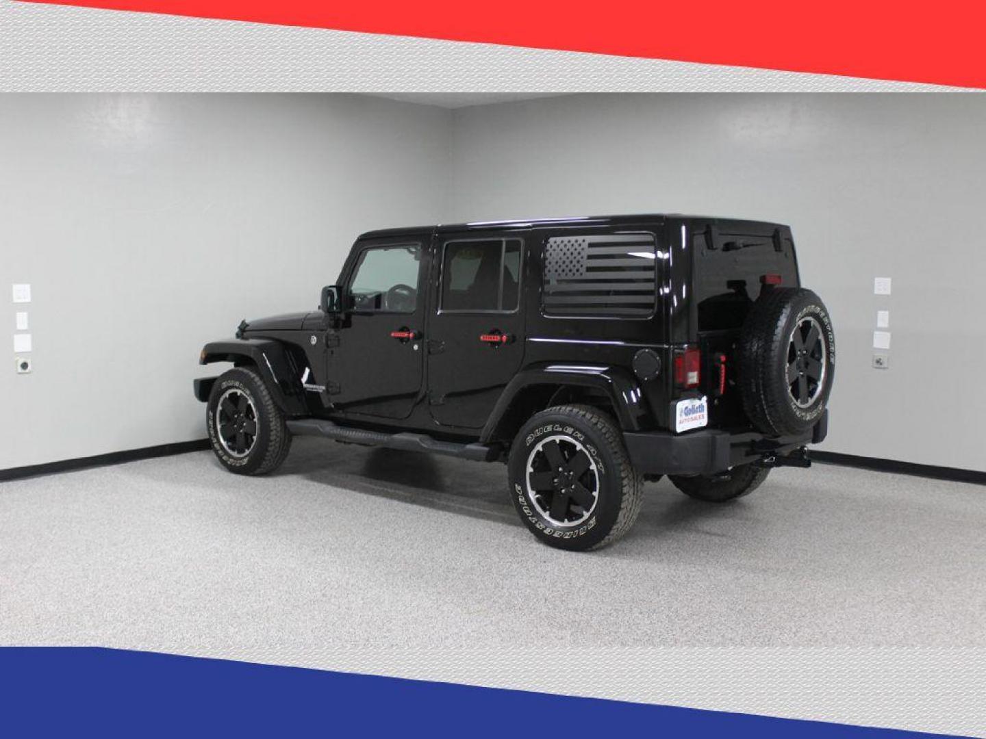 2012 Jeep Wrangler Unlimited Sahara 4WD (1C4BJWEG9CL) with an 3.6L V6 DOHC 24V FFV engine, Automatic transmission, located at 5170 N La Cholla Blvd, Tucson, AZ, 85705, (520) 989-0282, 32.228245, -111.011742 - 2012 Jeep Wrangler - Photo#5