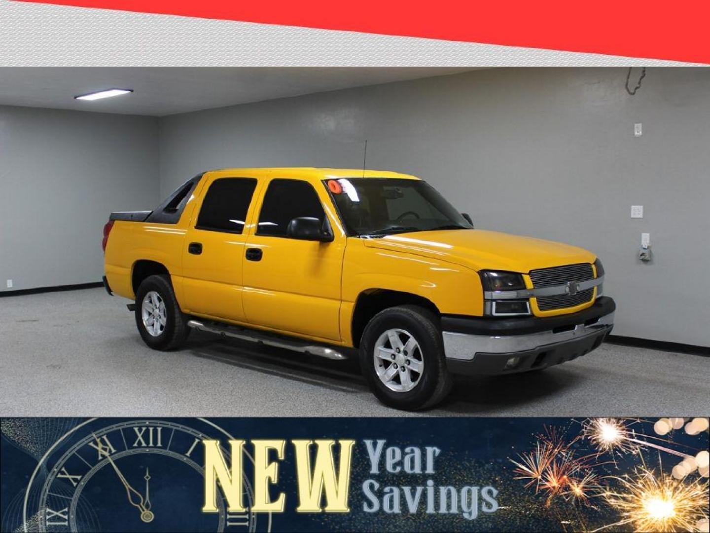 2003 Chevrolet Avalanche 1500 2WD (3GNEC13TX3G) with an 5.3L V8 OHV 16V engine, 4-Speed Automatic Overdrive transmission, located at 5170 N La Cholla Blvd, Tucson, AZ, 85705, (520) 989-0282, 32.228245, -111.011742 - 2003 Chevrolet Avalanche - Photo#0