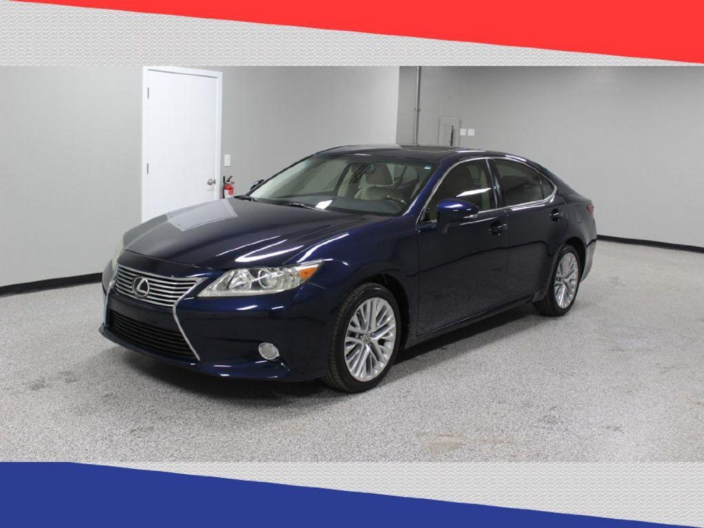 2013 Lexus ES 350 Sedan (JTHBK1GG4D2) with an 3.5L V6 DOHC 24V engine, 6-Speed Automatic transmission, located at 5170 N La Cholla Blvd, Tucson, AZ, 85705, (520) 989-0282, 32.228245, -111.011742 - 2013 Lexus ES 350 - Photo#7