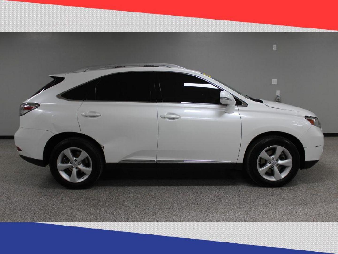 2010 Lexus RX 350 AWD (JTJBK1BA0A2) with an 3.5L V6 DOHC 24V engine, 5-Speed Automatic transmission, located at 5170 N La Cholla Blvd, Tucson, AZ, 85705, (520) 989-0282, 32.228245, -111.011742 - 2010 Lexus RX 350 - Photo#2