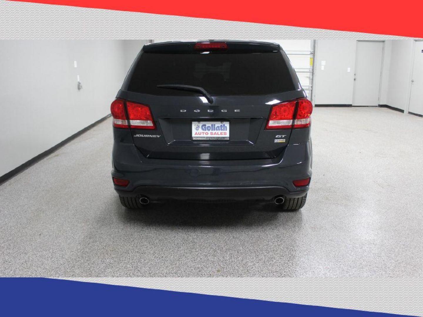 2018 Dodge Journey GT (3C4PDCEG0JT) with an 3.6L V6 DOHC 24V engine, 6A transmission, located at 5170 N La Cholla Blvd, Tucson, AZ, 85705, (520) 989-0282, 32.228245, -111.011742 - 2018 Dodge Journey - Photo#4