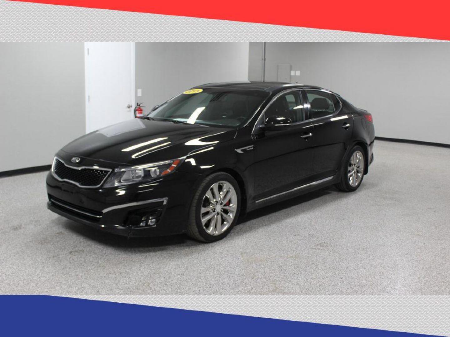 2015 Kia Optima SX Turbo (5XXGR4A61FG) with an 2.0L L4 DOHC 16V TURBO engine, 6-Speed Automatic transmission, located at 5170 N La Cholla Blvd, Tucson, AZ, 85705, (520) 989-0282, 32.228245, -111.011742 - 2015 Kia Optima - Photo#7