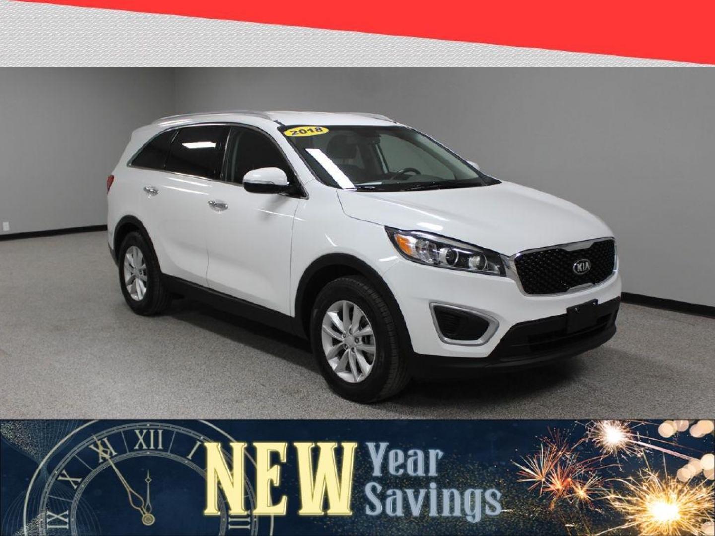 2018 Kia Sorento LX 2WD (5XYPG4A39JG) with an 2.4L L4 DOHC 16V engine, 6A transmission, located at 5170 N La Cholla Blvd, Tucson, AZ, 85705, (520) 989-0282, 32.228245, -111.011742 - 2018 Kia Sorento - Photo#0