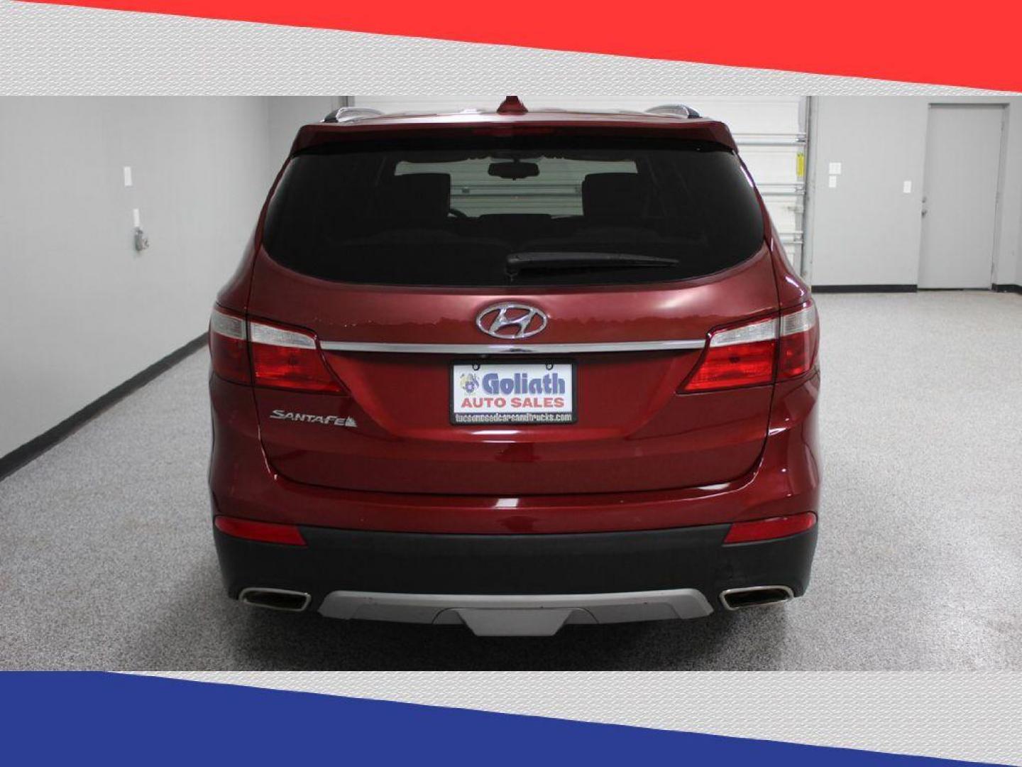 2016 Hyundai Santa Fe GLS FWD (KM8SM4HF9GU) with an 3.3L V6 DOHC 24V engine, 6-Speed Automatic transmission, located at 5170 N La Cholla Blvd, Tucson, AZ, 85705, (520) 989-0282, 32.228245, -111.011742 - 2016 Hyundai Santa Fe - Photo#4