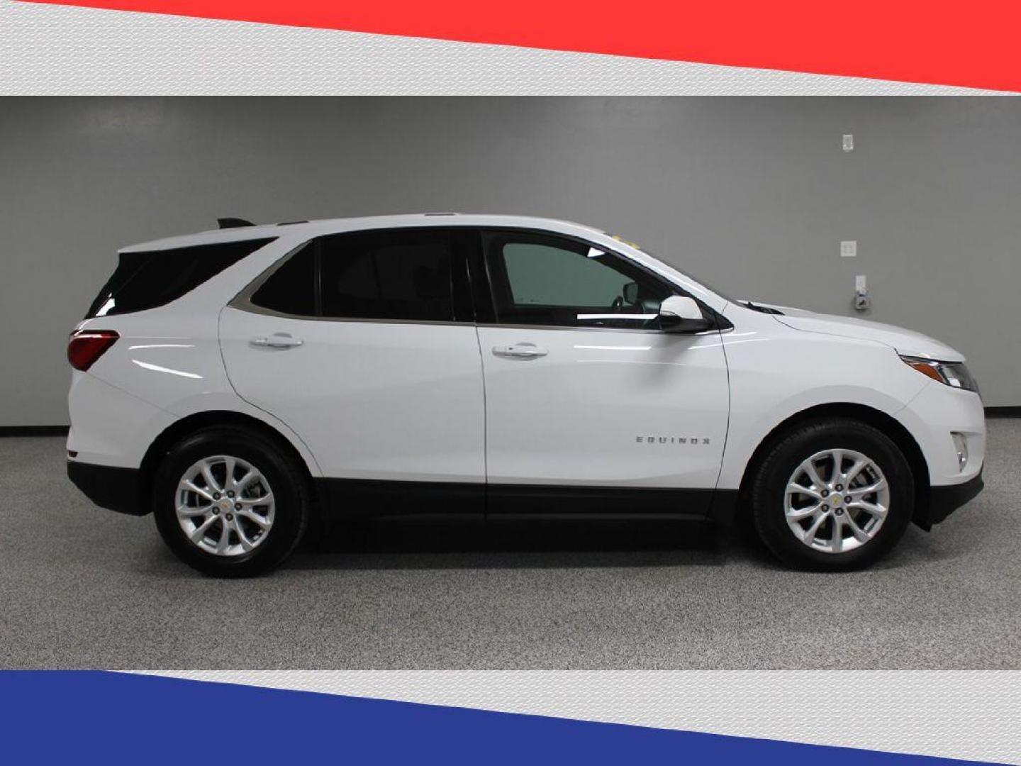 2018 Chevrolet Equinox LT 2WD (2GNAXJEV6J6) with an 1.5L L4 DIR DOHC 16V TURBO engine, 6A transmission, located at 5170 N La Cholla Blvd, Tucson, AZ, 85705, (520) 989-0282, 32.228245, -111.011742 - 2018 Chevrolet Equinox - Photo#2