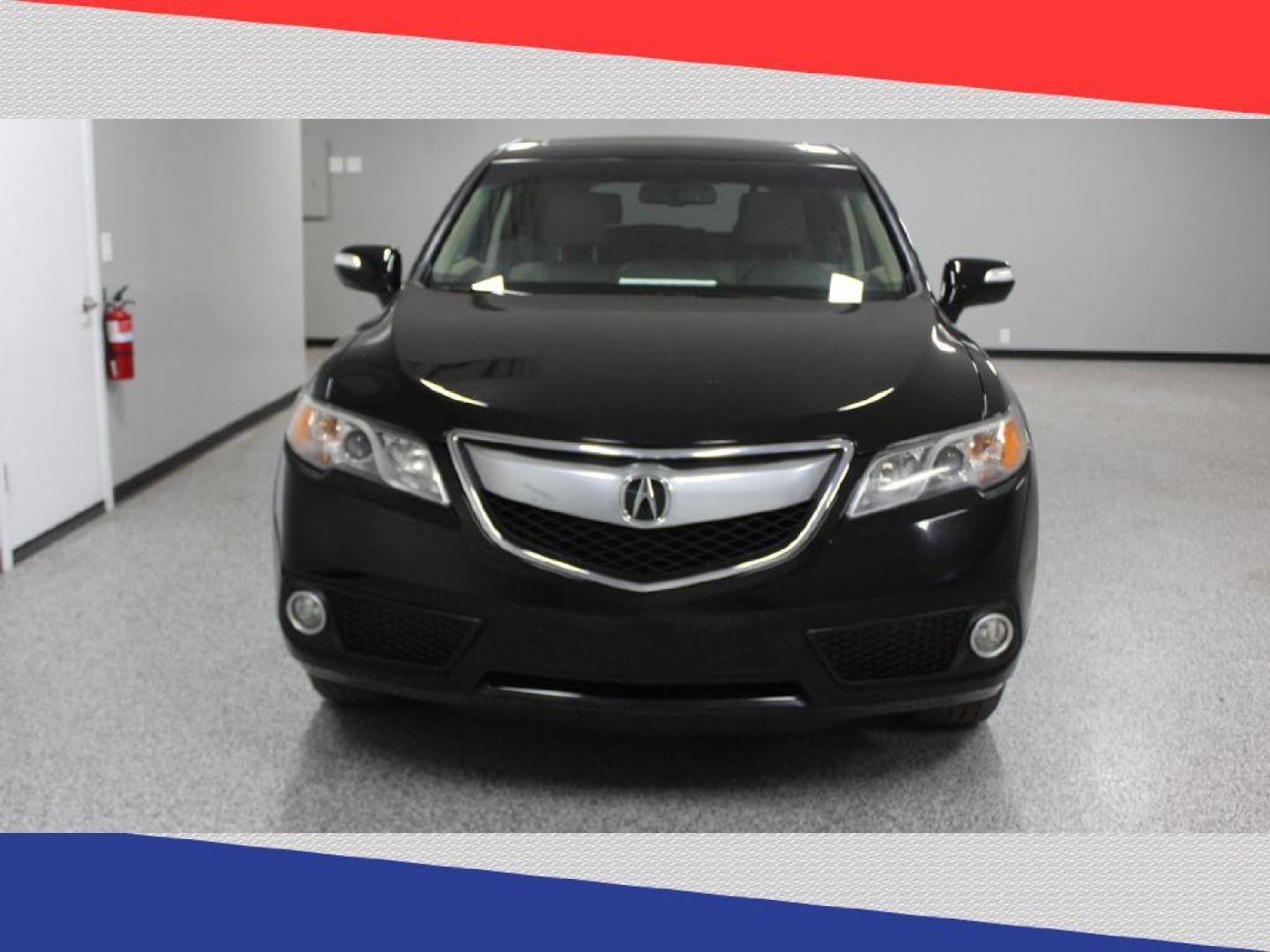 2013 Acura RDX 6-Spd AT w/ Technology Package (5J8TB3H54DL) with an 2.3L L4 DOHC 16V engine, 6-Speed Automatic transmission, located at 5170 N La Cholla Blvd, Tucson, AZ, 85705, (520) 989-0282, 32.228245, -111.011742 - 2013 Acura RDX - Photo#8