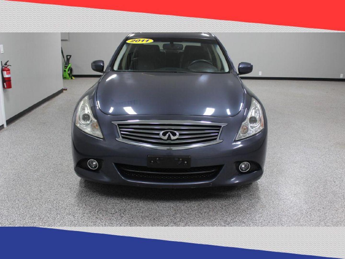 2011 Infiniti G Sedan G37x AWD (JN1CV6AR4BM) with an 3.7L V6 DOHC 24V engine, 5-Speed Automatic transmission, located at 5170 N La Cholla Blvd, Tucson, AZ, 85705, (520) 989-0282, 32.228245, -111.011742 - 2011 Infiniti G Sedan - Photo#8