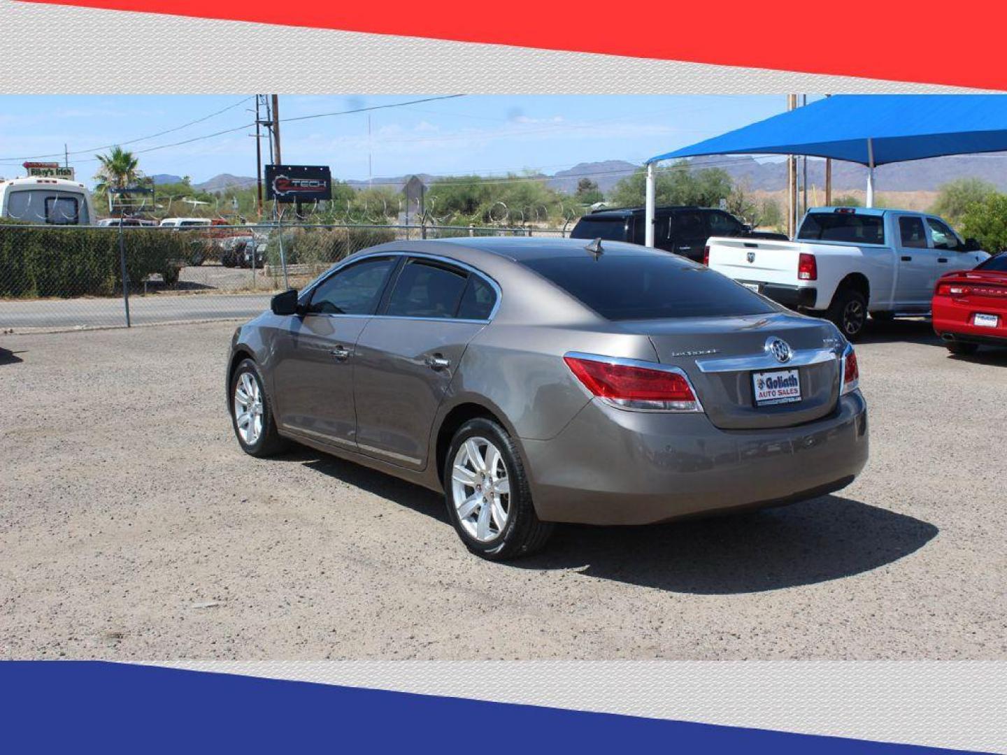 2011 Buick LaCrosse CXL FWD (1G4GC5ED8BF) with an 3.6L V6 DOHC 24V engine, 6-Speed Automatic Overdrive transmission, located at 5170 N La Cholla Blvd, Tucson, AZ, 85705, (520) 989-0282, 32.228245, -111.011742 - 2011 Buick LaCrosse - Photo#5