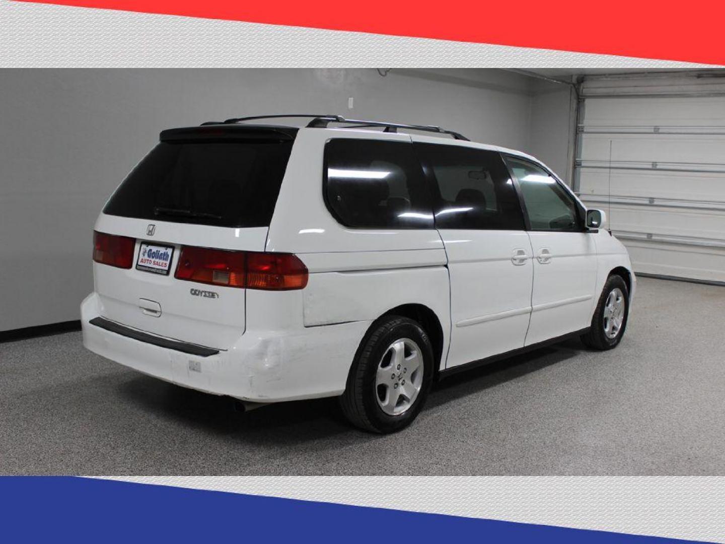 2000 Honda Odyssey EX (2HKRL1871YH) with an 3.5L V6 SOHC 24V engine, 4-Speed Automatic Overdrive transmission, located at 5170 N La Cholla Blvd, Tucson, AZ, 85705, (520) 989-0282, 32.228245, -111.011742 - 2000 Honda Odyssey - Photo#3