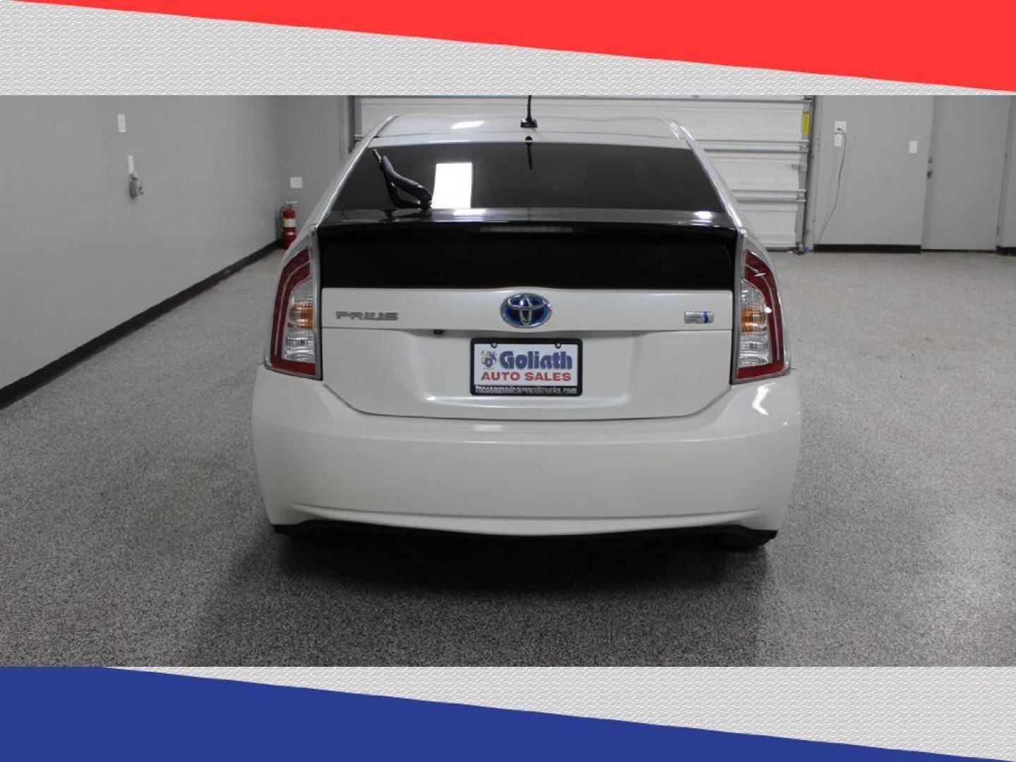 2015 Toyota Prius Four (JTDKN3DU7F0) with an 1.8L L4 DOHC 16V HYBRID engine, Continuously Variable Transmission transmission, located at 5170 N La Cholla Blvd, Tucson, AZ, 85705, (520) 989-0282, 32.228245, -111.011742 - 2015 Toyota Prius - Photo#4