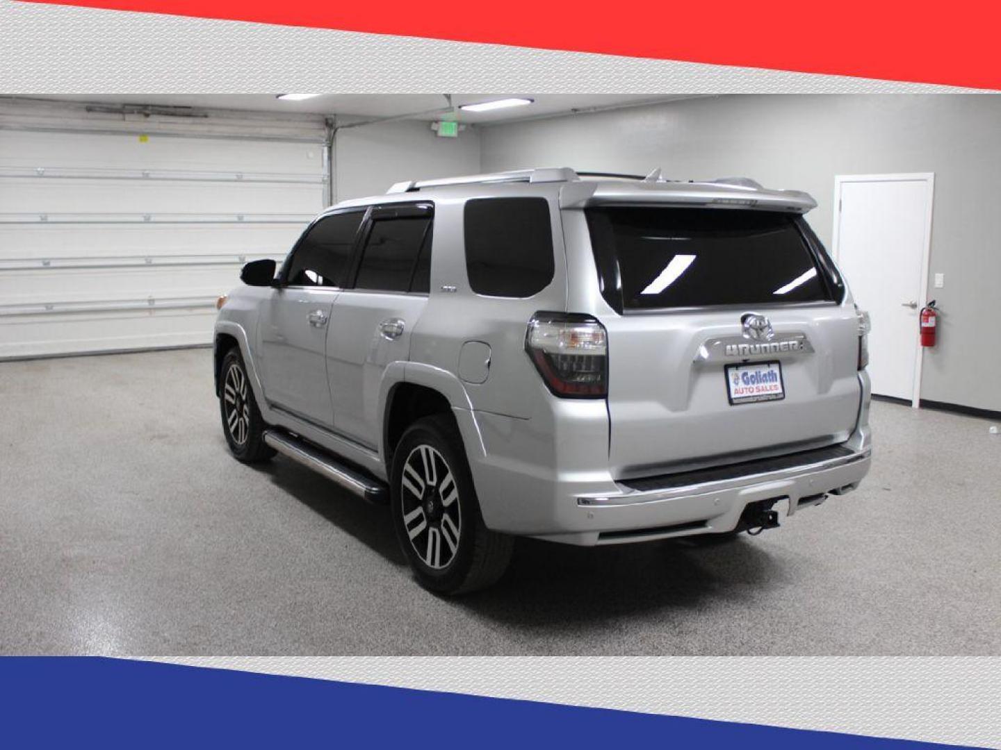 2014 Toyota 4Runner SR5 4WD (JTEBU5JR8E5) with an 4.0L V6 DOHC 24V engine, 5-Speed Automatic transmission, located at 5170 N La Cholla Blvd, Tucson, AZ, 85705, (520) 989-0282, 32.228245, -111.011742 - 2014 Toyota 4Runner - Photo#5