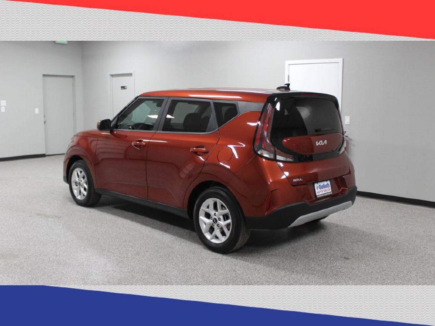 2023 Kia Soul LX CVT (KNDJ23AUXP7) with an 2.0L L4 DOHC 16V engine, CVT transmission, located at 5170 N La Cholla Blvd, Tucson, AZ, 85705, (520) 989-0282, 32.228245, -111.011742 - 2023 Kia Soul - Photo#5