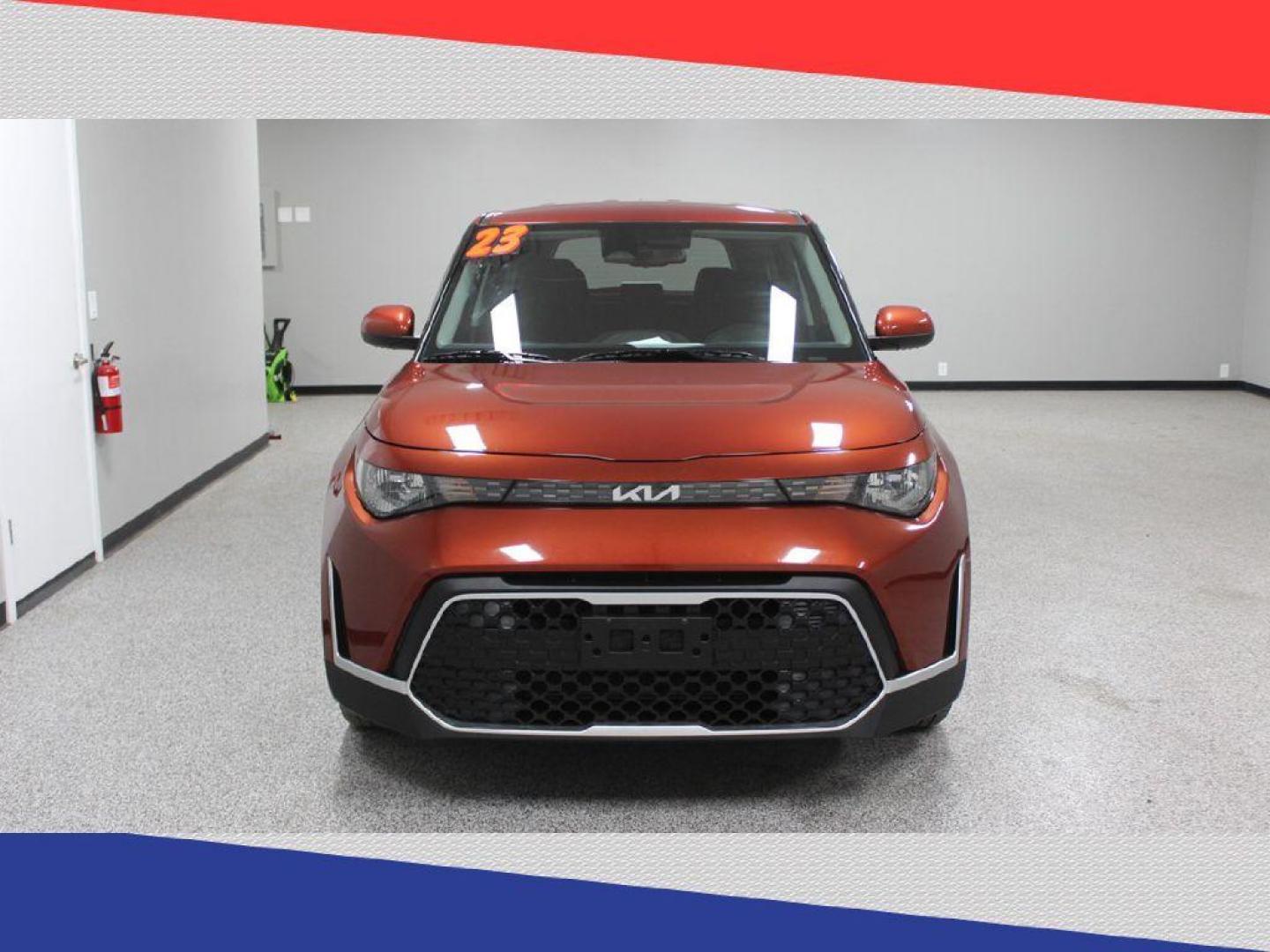 2023 Kia Soul LX CVT (KNDJ23AUXP7) with an 2.0L L4 DOHC 16V engine, CVT transmission, located at 5170 N La Cholla Blvd, Tucson, AZ, 85705, (520) 989-0282, 32.228245, -111.011742 - 2023 Kia Soul - Photo#8