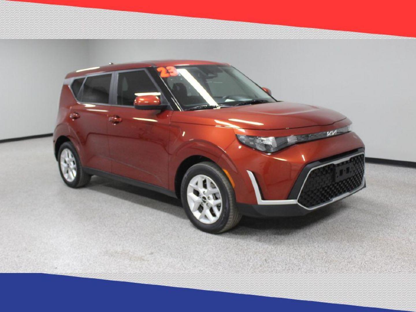 2023 Kia Soul LX CVT (KNDJ23AUXP7) with an 2.0L L4 DOHC 16V engine, CVT transmission, located at 5170 N La Cholla Blvd, Tucson, AZ, 85705, (520) 989-0282, 32.228245, -111.011742 - 2023 Kia Soul - Photo#1