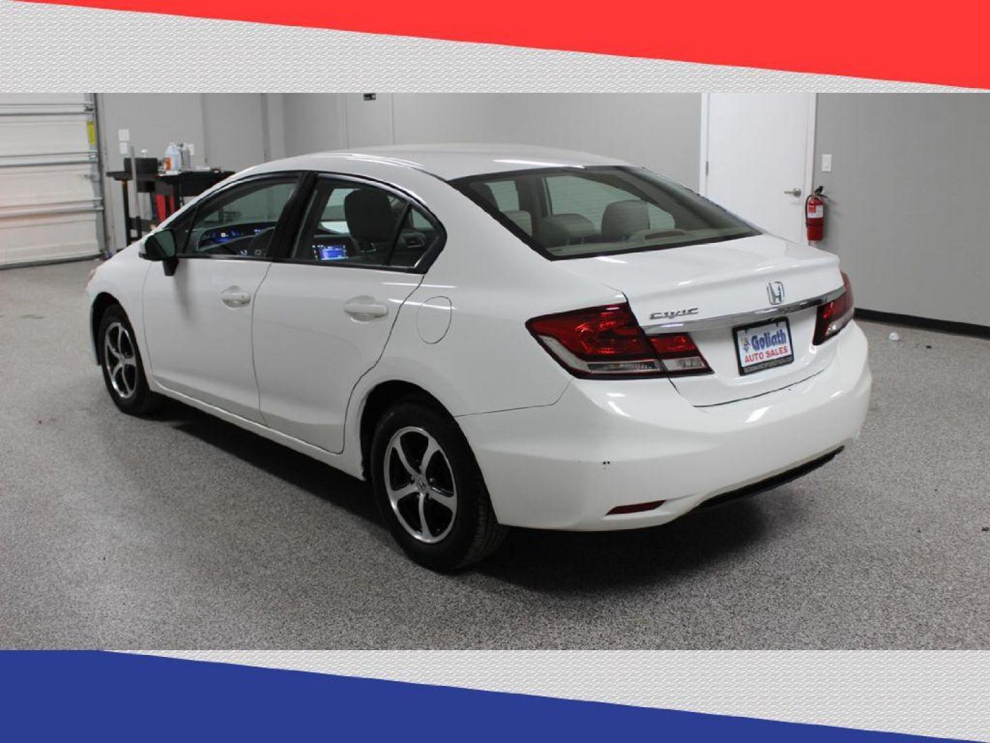 2015 Honda Civic SE Sedan CVT (19XFB2F75FE) with an 1.8L L4 SOHC 16V engine, Continuously Variable Transmission transmission, located at 5170 N La Cholla Blvd, Tucson, AZ, 85705, (520) 989-0282, 32.228245, -111.011742 - 2015 Honda Civic - Photo#5