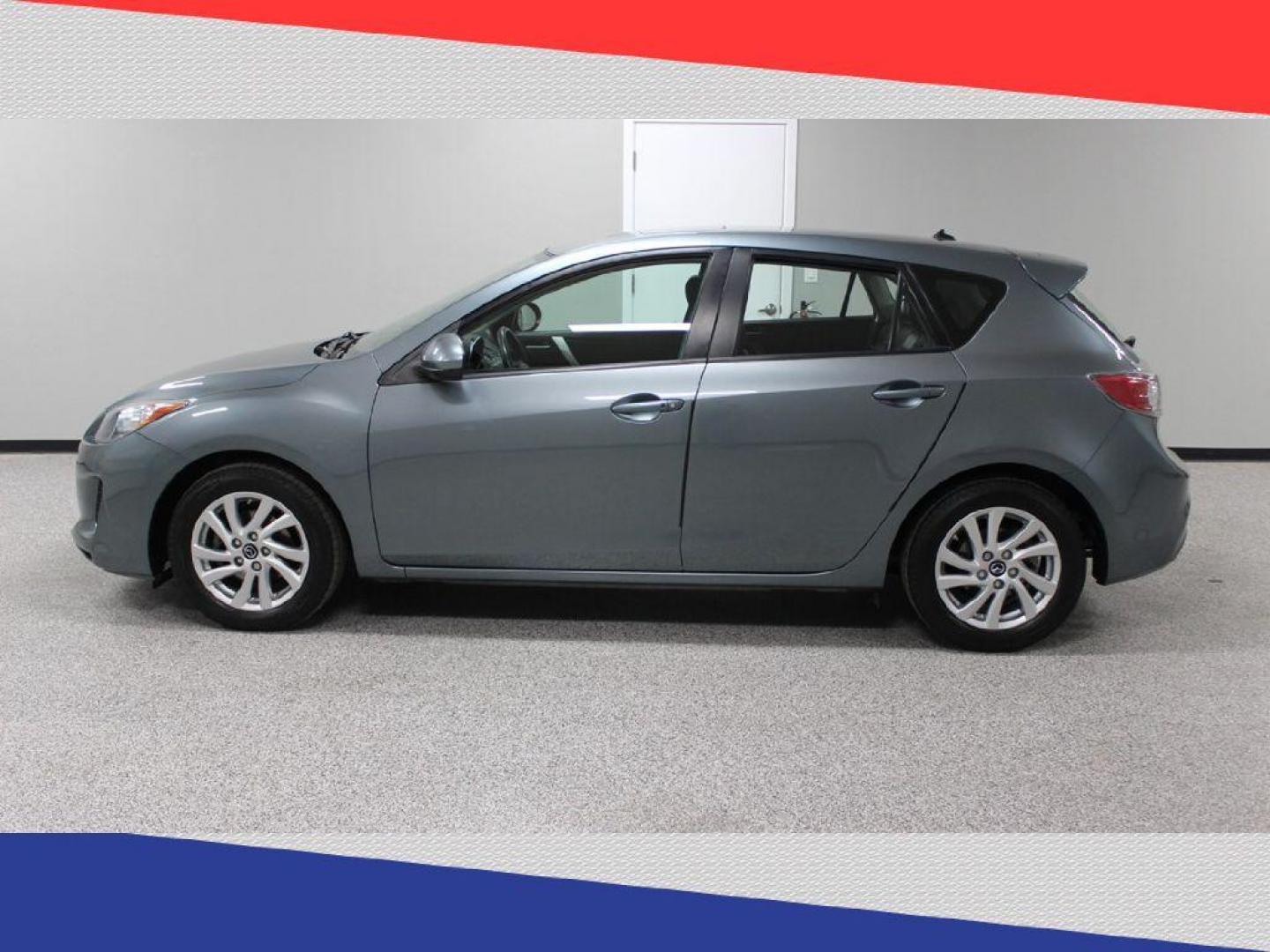 2013 Mazda MAZDA3 i Grand Touring MT 5-Door (JM1BL1MP7D1) with an 2.0L L4 DOHC 16V engine, 5-Speed Manual transmission, located at 5170 N La Cholla Blvd, Tucson, AZ, 85705, (520) 989-0282, 32.228245, -111.011742 - 2013 Mazda MAZDA3 - Photo#6