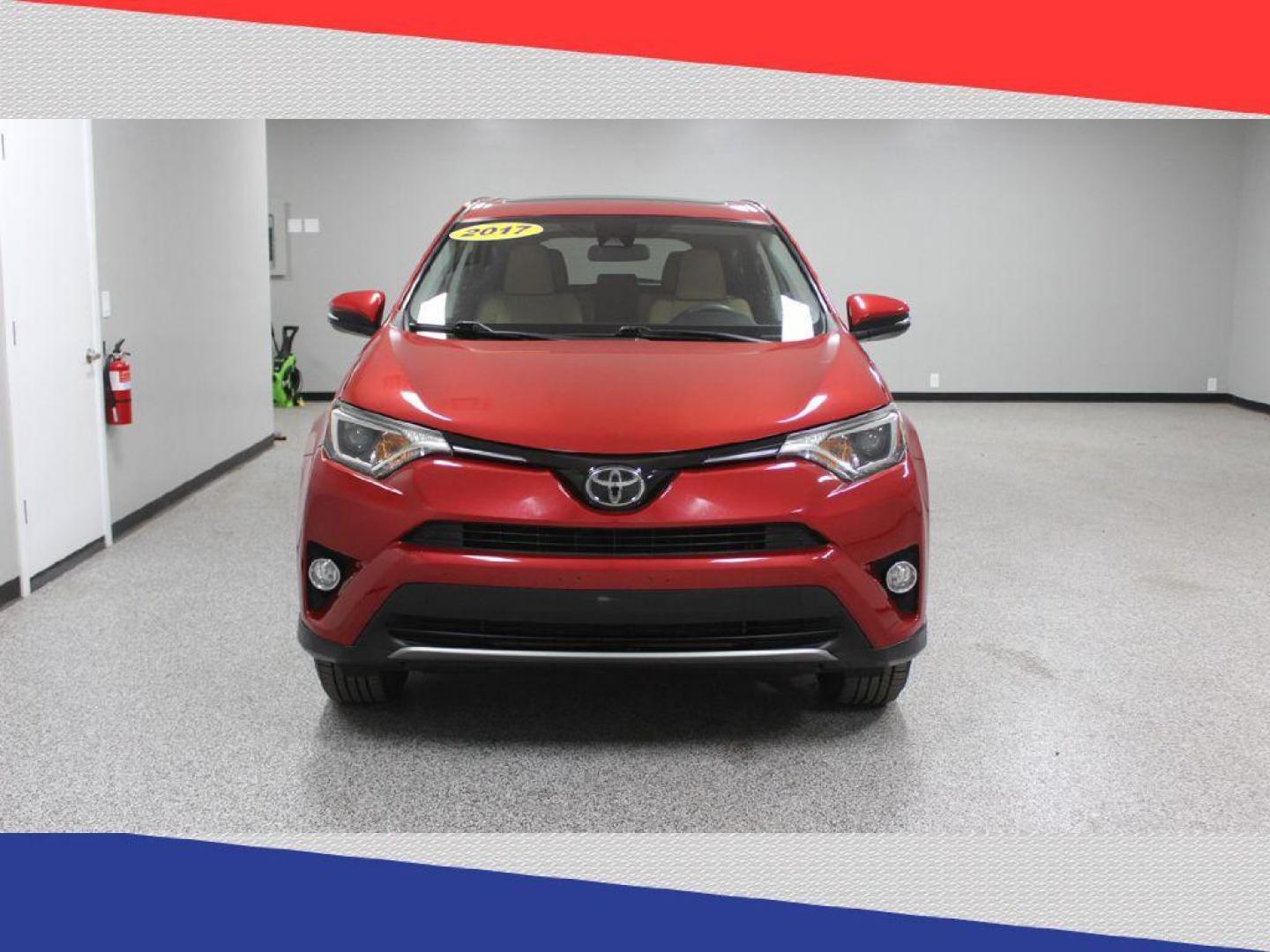 2017 Toyota RAV4 XLE FWD (JTMWFREV0HJ) with an 2.5L L4 DOHC 16V engine, 6A transmission, located at 5170 N La Cholla Blvd, Tucson, AZ, 85705, (520) 989-0282, 32.228245, -111.011742 - 2017 Toyota RAV4 - Photo#8