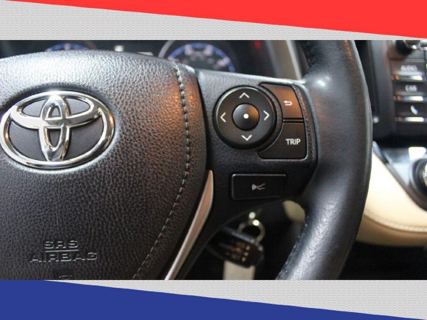 2017 Toyota RAV4 XLE FWD (JTMWFREV0HJ) with an 2.5L L4 DOHC 16V engine, 6A transmission, located at 5170 N La Cholla Blvd, Tucson, AZ, 85705, (520) 989-0282, 32.228245, -111.011742 - 2017 Toyota RAV4 - Photo#15