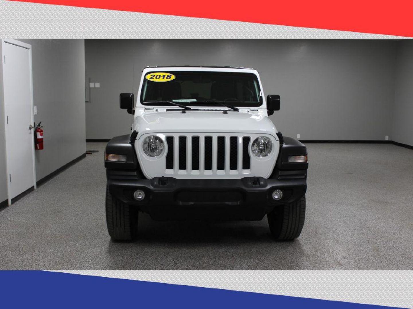 2018 Jeep Wrangler JK Unlimited Sport (1C4HJXDG1JW) with an 3.6L V6 DOHC 24V FFV engine, 6A transmission, located at 5170 N La Cholla Blvd, Tucson, AZ, 85705, (520) 989-0282, 32.228245, -111.011742 - 2018 Jeep Wrangler JK - Photo#8